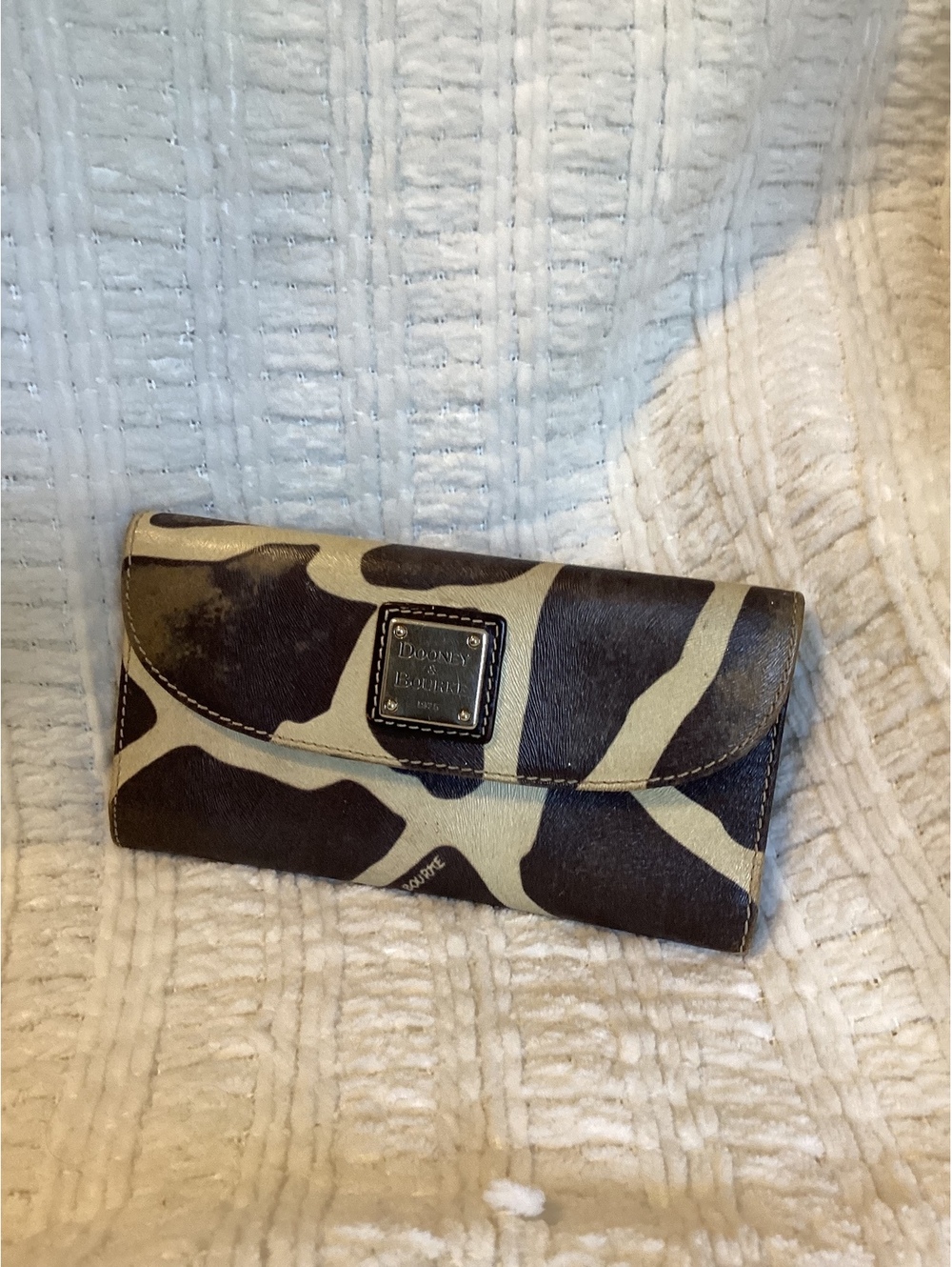 Dooney & Bourke 2002 Vintage Safari Giraffe Print Wallet with original tag EUC